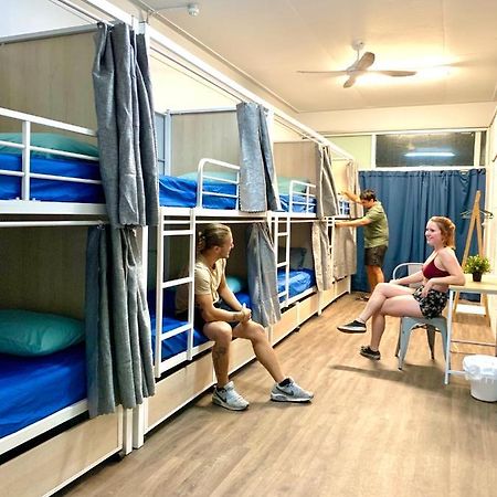 Mumma'S Hostel Кэрнс Экстерьер фото