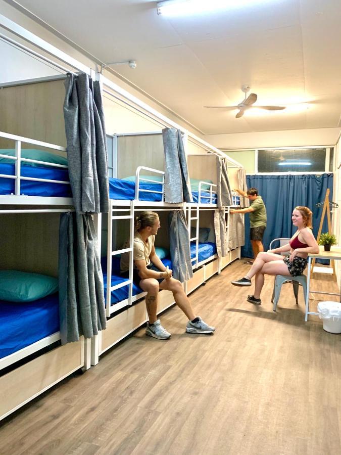 Mumma'S Hostel Кэрнс Экстерьер фото