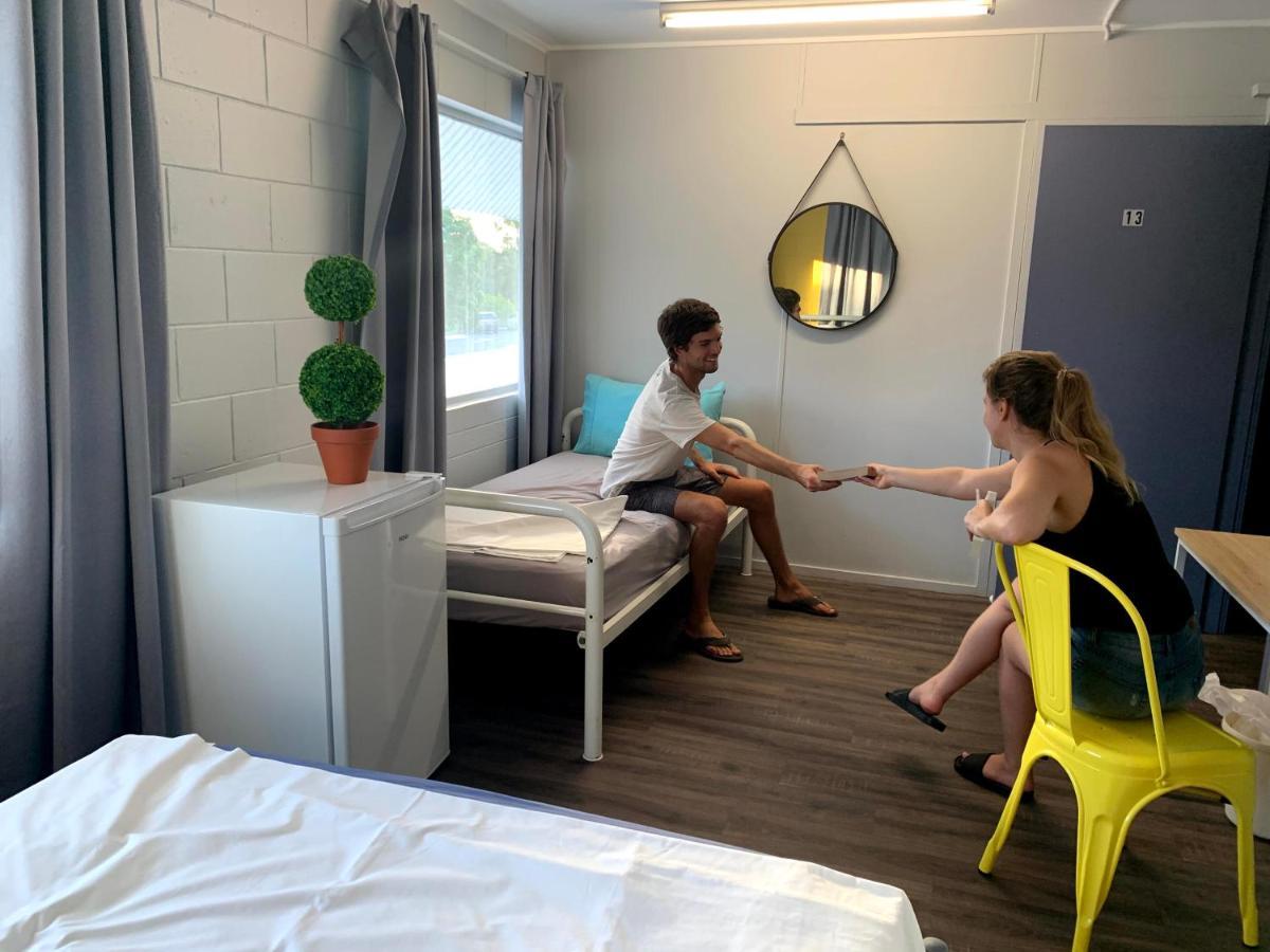 Mumma'S Hostel Кэрнс Экстерьер фото